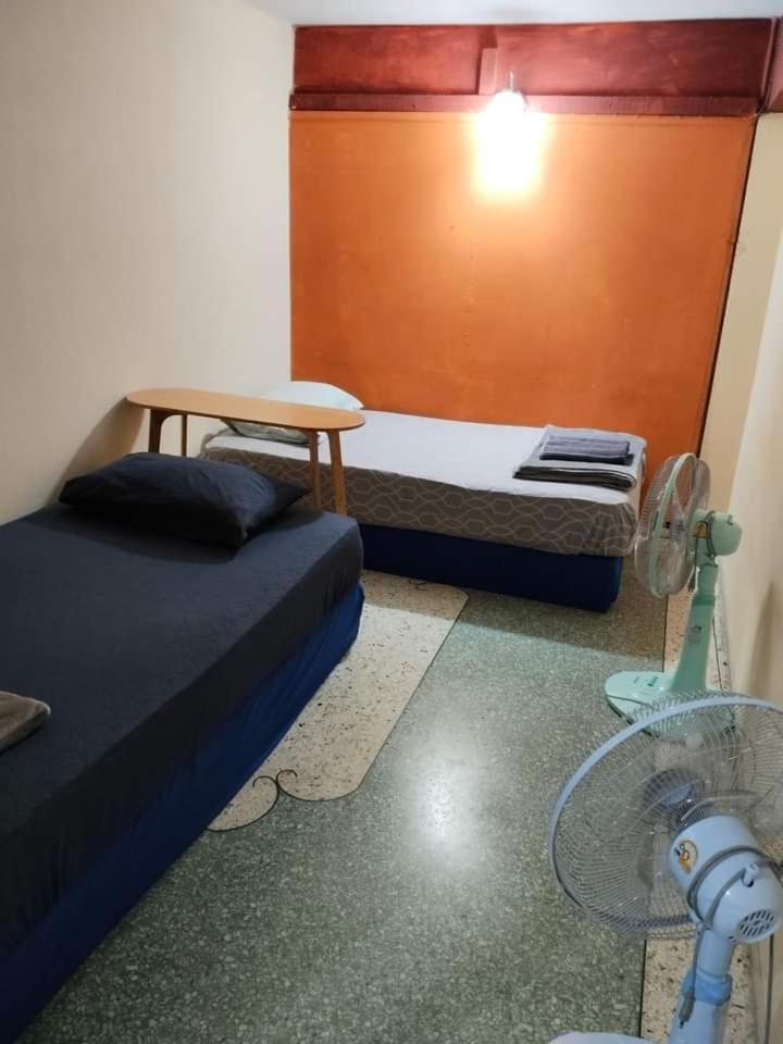 Banphe​ Hostel Екстер'єр фото